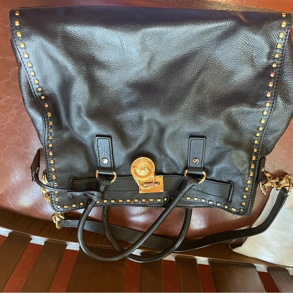 Michael Kors, black leather handbag gold, trim, and shoulder strap like new - Picture 4 of 6